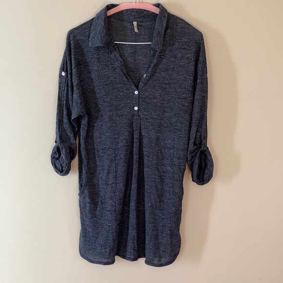 Gray button shirt - Picture 1 of 6